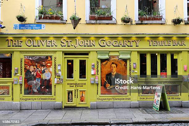 Photo libre de droit de Pub Irlandais Dans Le Quartier Du Temple Bar Dublin Irlande banque d'images et plus d'images libres de droit de Aliments et boissons