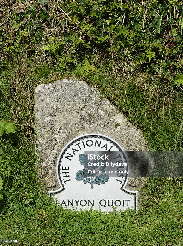 National Trust panneau en bord de route à Lanyon Quoit - Photo de Concepts libre de droits