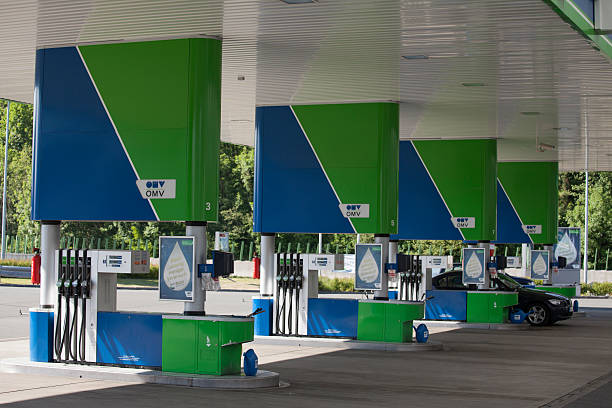 gas station, 0 mv - omv fotografías e imágenes de stock