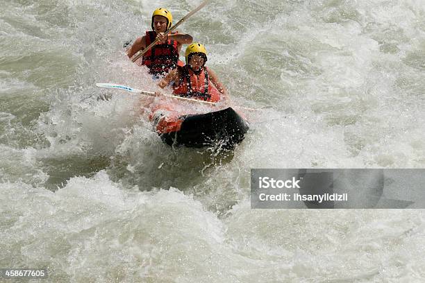 Rafting - Fotografias de stock e mais imagens de Ao Ar Livre - Ao Ar Livre, Atividade, Atividade Móvel