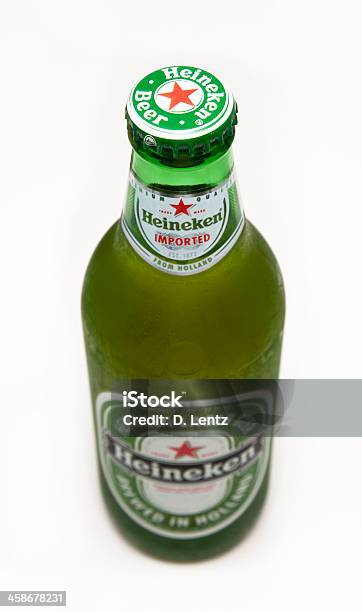 Heineken Beer Bottle Stockfoto en meer beelden van Heineken - Heineken, Bovenop, Dranken