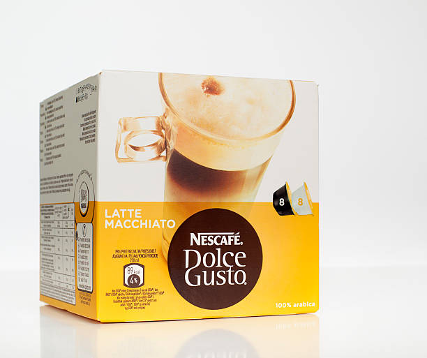nescafe dolce gusto latte macchiato kapseln box - nestle stock-fotos und bilder