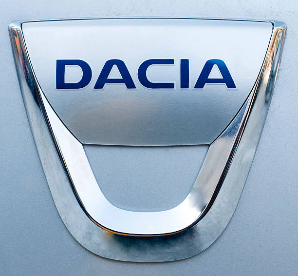 dacia logotipo de fabricación - dacia fotografías e imágenes de stock