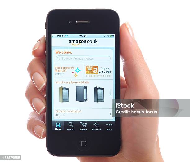 Amazoncom No Iphone 4 - Fotografias de stock e mais imagens de Amazon.com - Amazon.com, Comércio - Consumismo, Fazer Compras