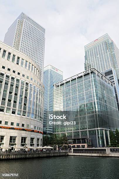 Canary Wharf Foto de stock y más banco de imágenes de Actividades bancarias - Actividades bancarias, Alto - Descripción física, Banco - Edificio financiero