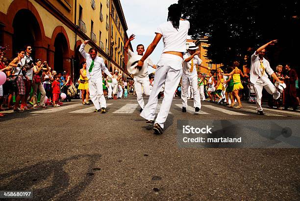 Dance Con Me - Fotografie stock e altre immagini di Festival musicale - Festival musicale, Folk, Italia