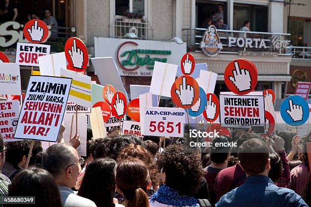 Foto de Taksim Istambul À Censura Protesto e mais fotos de stock de Censura - Censura, Editorial, Fotografia - Imagem