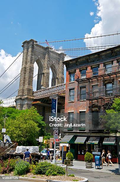 Photo libre de droit de Panorama De Pont De Brooklyn De Fulton Street New York City banque d'images et plus d'images libres de droit de Adulte