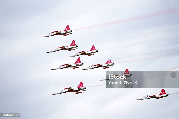 Photo libre de droit de Étoiles De Turquie banque d'images et plus d'images libres de droit de Aile d'avion - Aile d'avion, Armée, Armée de l'air