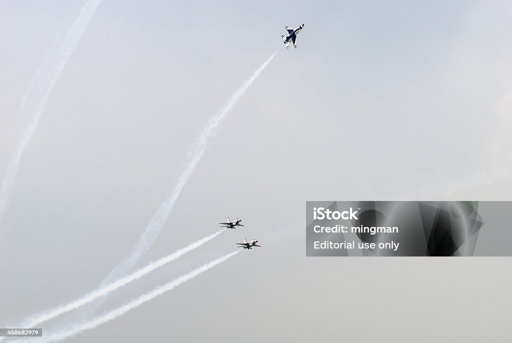 Thunderbirds (US Air Force) - Foto stock royalty-free di Accuratezza