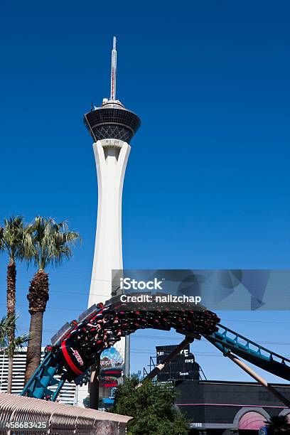 Rollercoaster I Stratosphere W Las Vegas - zdjęcia stockowe i więcej obrazów Las Vegas - Las Vegas, Rollercoaster, Atrakcja w wesołym miasteczku