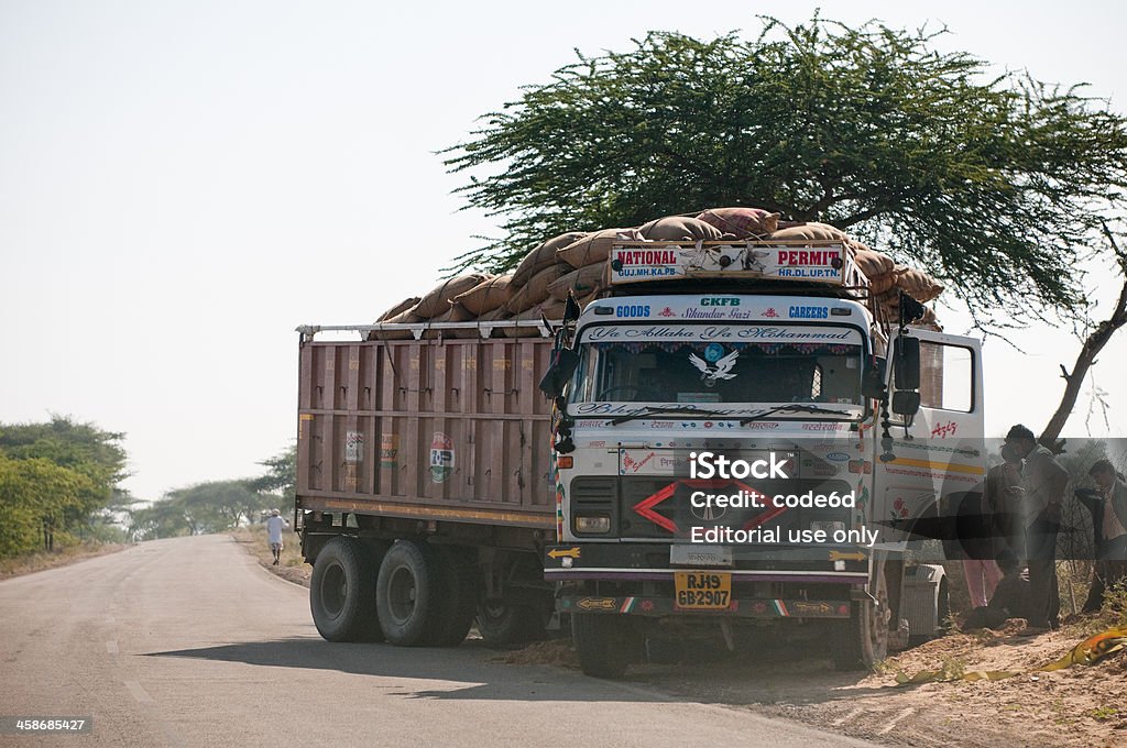 Camião acidente na estrada em Rajastão, Índia - Royalty-free Ao Ar Livre Foto de stock