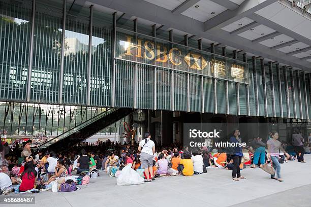 Filipino Nacionales Helpers En Hong Kong Foto de stock y más banco de imágenes de Actividades bancarias - Actividades bancarias, Arquitectura exterior, Asia