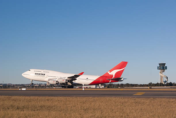 qantas airways b 747-400 - boeing 747 뉴스 사진 이미지