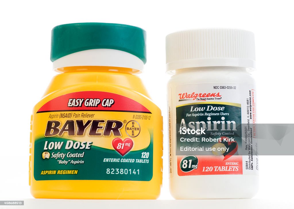 ブランド名とアスピリン一般的な低線量 - Aspirinのロイヤリティフリーストックフォト