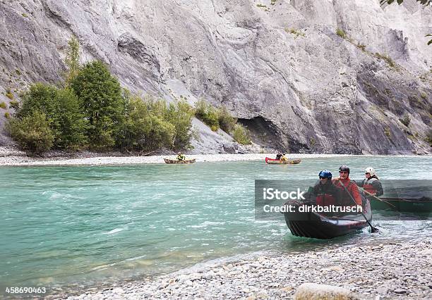 Wildwasserrafting Auf Dem Rhein In Der Schweiz Stockfoto und mehr Bilder von Alpen - Alpen, Floßfahrt, Fluss