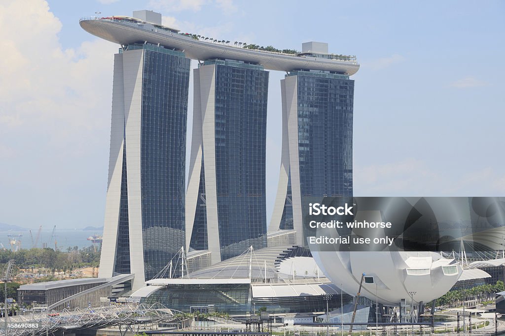 Marina Bay Sands em Cingapura - Foto de stock de Arranha-céu royalty-free