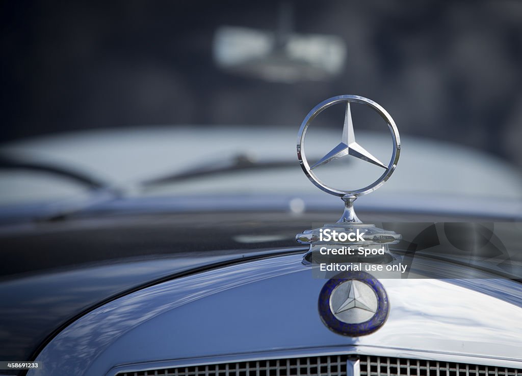 Mercedes Badge Stock Photo - Download Image Now - Car, Silver Colored,  Vehicle Grille - iStock