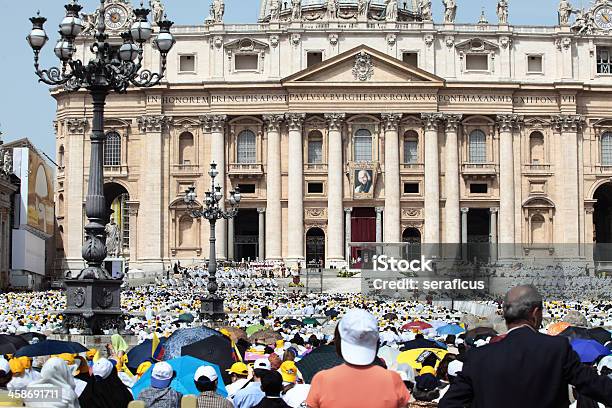 Homily Jego Świątobliwość Pope Benedict Xvi - zdjęcia stockowe i więcej obrazów Bazylika św. Piotra na Watykanie - Bazylika św. Piotra na Watykanie, Msza, Papież