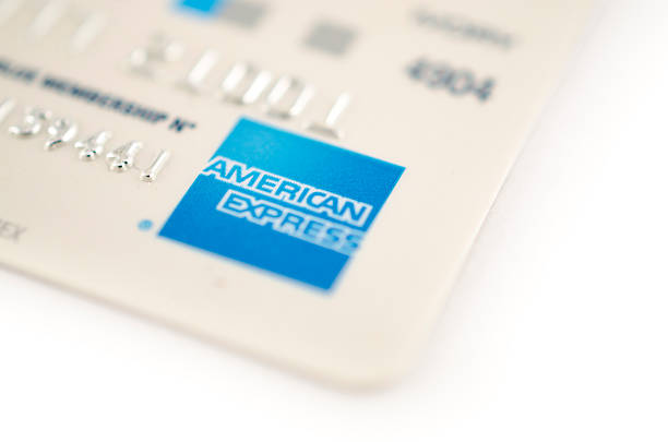 tarjeta de crédito american express - named financial services company fotografías e imágenes de stock