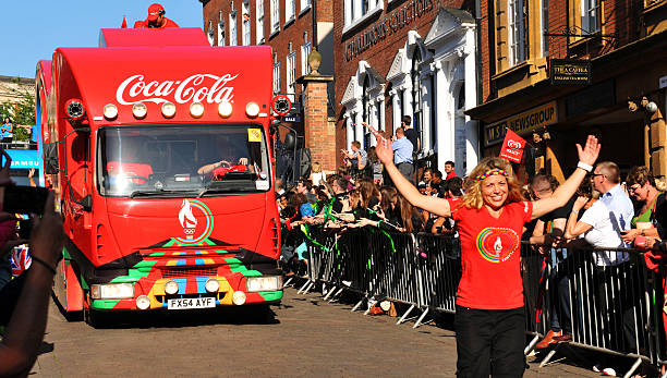 лондон 2012 олимпийский факел реле - olympic torch стоковые фото �и изображения