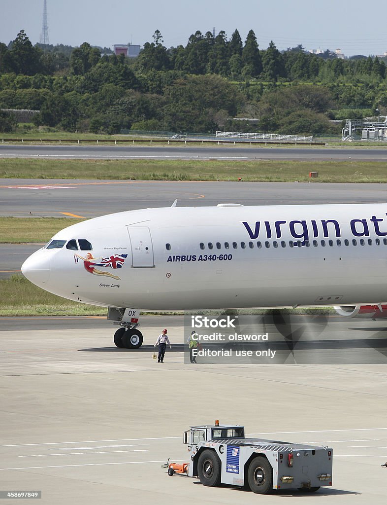 Virgin Atlantic Airlines, Airbus A 340-600 - Lizenzfrei Bodenpersonal Stock-Foto