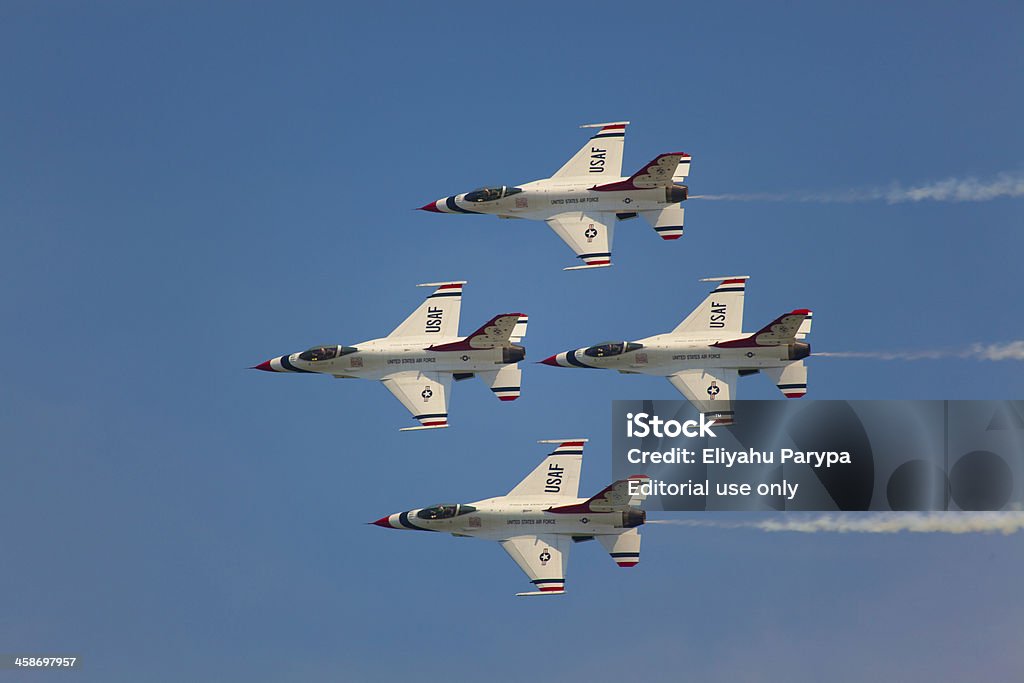 USAF Thunderbirds - Foto de stock de Amarelo royalty-free