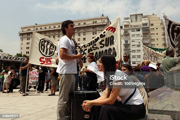 若いアルゼンチンの抗議デモについて - アルゼンチンのストックフォトや画像を多数ご用意 - アルゼンチン, 抗議活動, アルゼンチン人