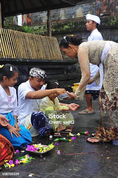 Foto de Hinduísmo e mais fotos de stock de Bali - Bali, Cultura Balinesa, Meninos