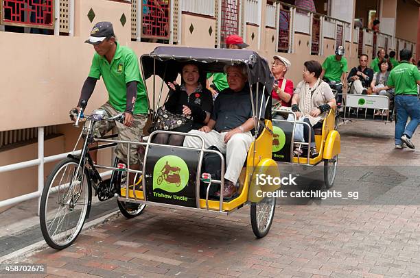 Trishaw 투어 거리에 대한 스톡 사진 및 기타 이미지 - 거리, 관광객, 군중