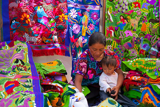 장거리 멕시코 - mexico blanket textile market 뉴스 사진 이미지