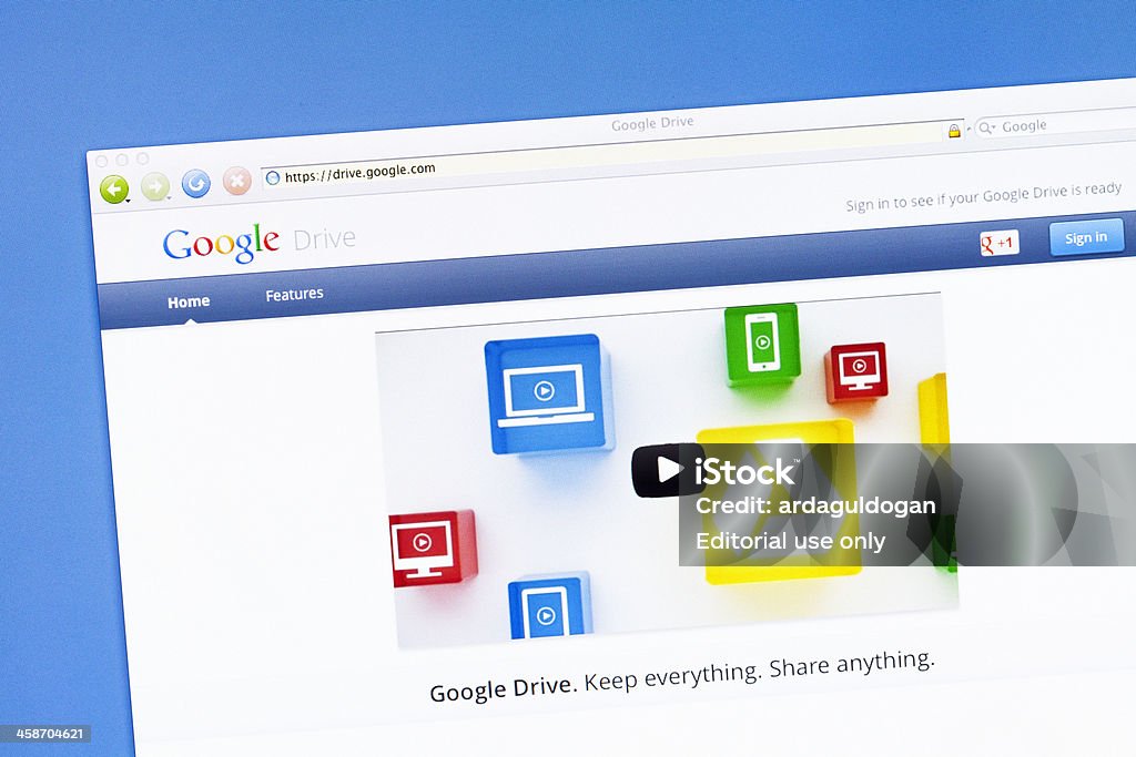 Google en automóvil - Foto de stock de Google Drive libre de derechos