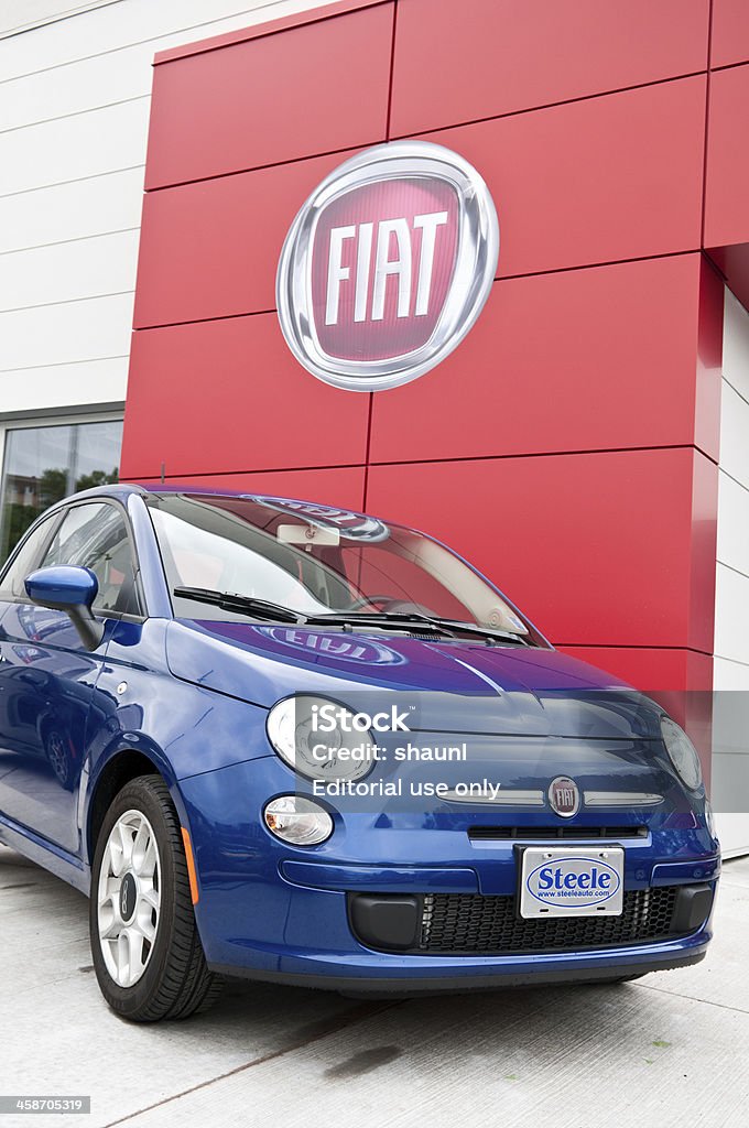 Fiat 500 samochód miejski - Zbiór zdjęć royalty-free (Bez ludzi)