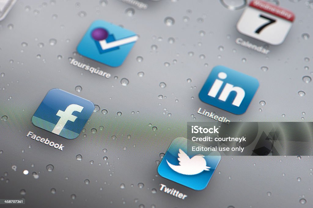 Apple Ipad com as aplicações de redes sociais - Royalty-free LinkedIn Foto de stock