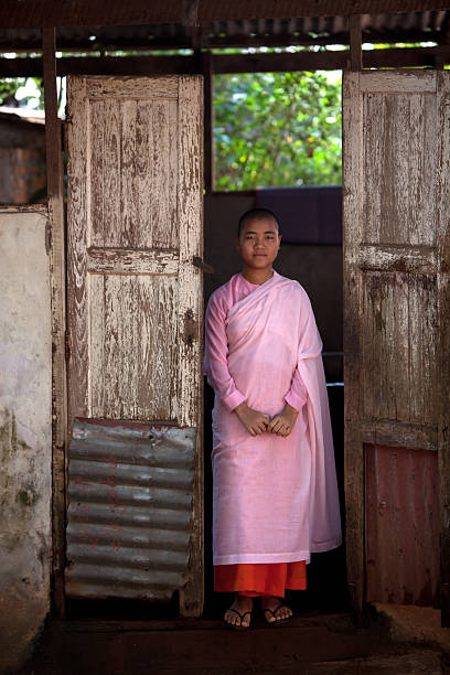 kalaywa tawya konwent, myanmar - kalaywa tawya monastery zdjęcia i obrazy z banku zdjęć