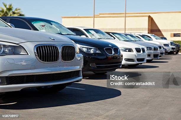 Foto de Carros De Luxo Para Venda e mais fotos de stock de BMW - BMW, Mecedes-Benz - Marca comercial, Carro esportivo