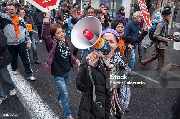 Demostración Foto de stock y más banco de imágenes de Manifestación - Manifestación, Huelga, Movimiento