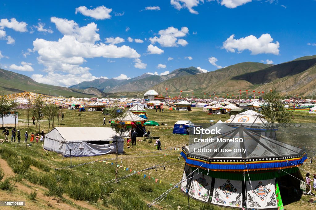 Caballo tibetana de Yushu Festival, Qinghai, China - Foto de stock de Acontecimiento libre de derechos