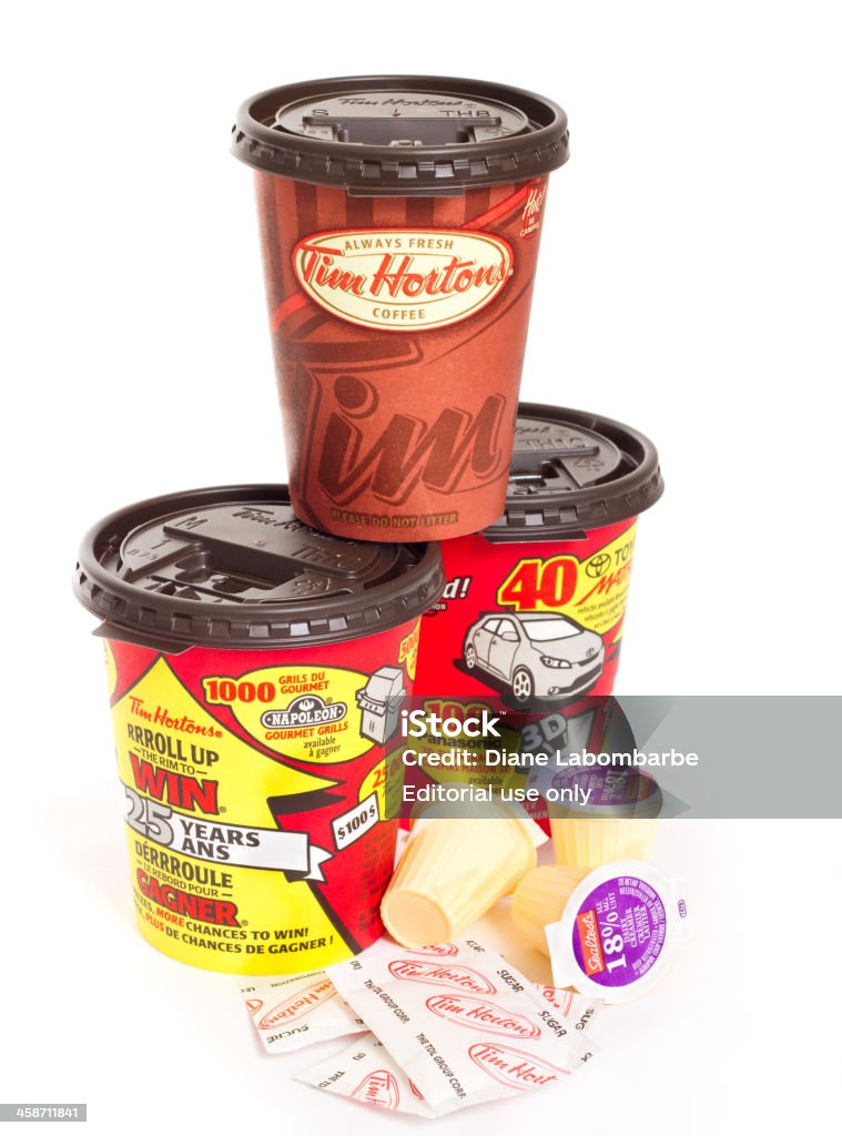 Take-Out Тим Hortons чашкой кофе - Стоковые фото Tim Hortons роялти-фри