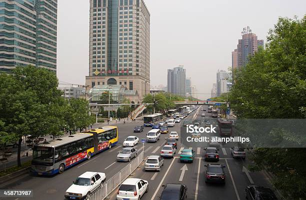 北京のでくすんだ - カラー画像のストックフォトや画像を多数ご用意 - カラー画像, バス, 中国