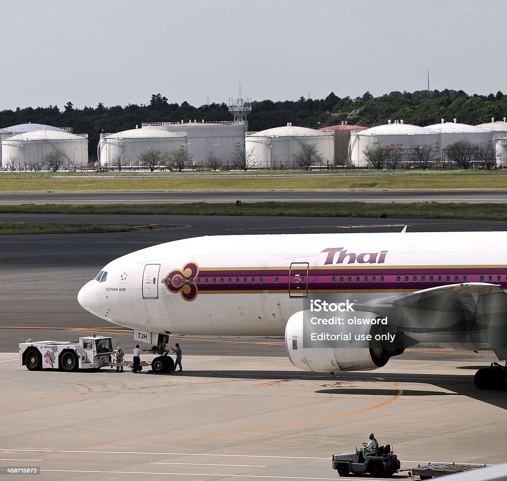 Thai Airlines Boeing 777-200ER - Lizenzfrei Bodenpersonal Stock-Foto