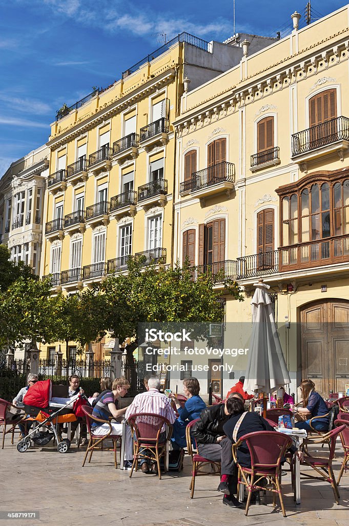 Rodziny pavement cafe Mediterranean square Hiszpania - Zbiór zdjęć royalty-free (Restauracja)