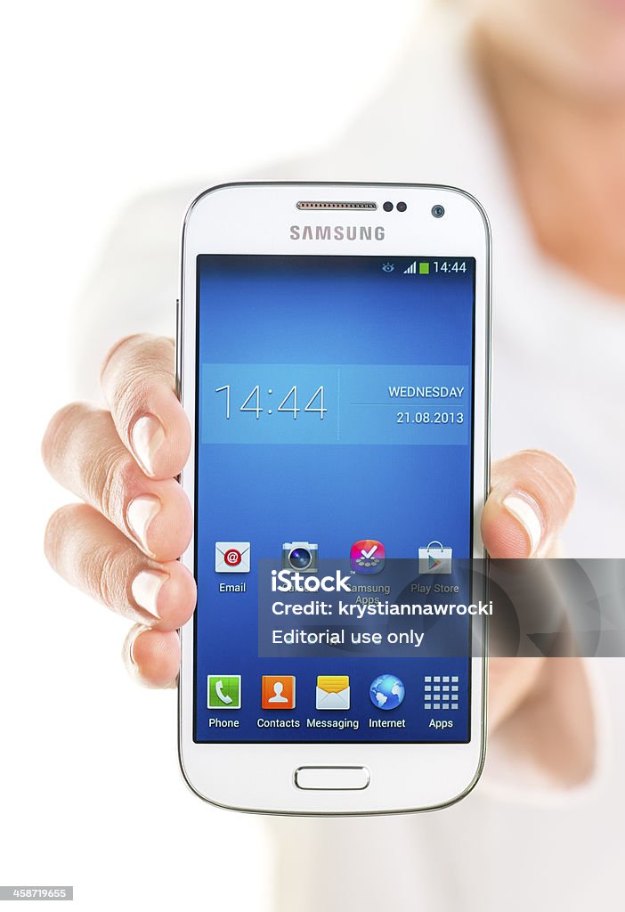 Hält Samsung Galaxy S4 - Lizenzfrei Ausrüstung und Geräte Stock-Foto