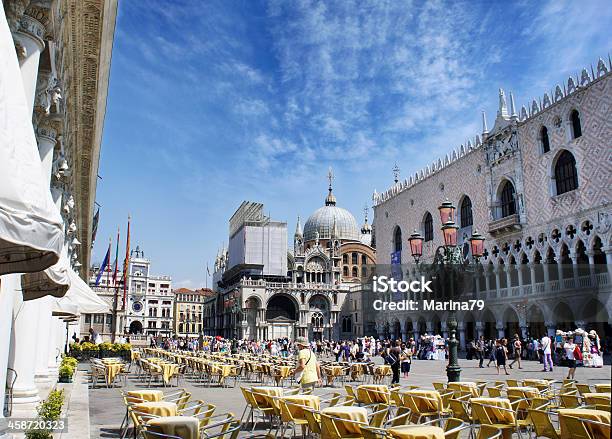 Foto de Igreja Patriarcal De São Marcos A Piazza De San Marco Veneza Itália e mais fotos de stock de Antigo