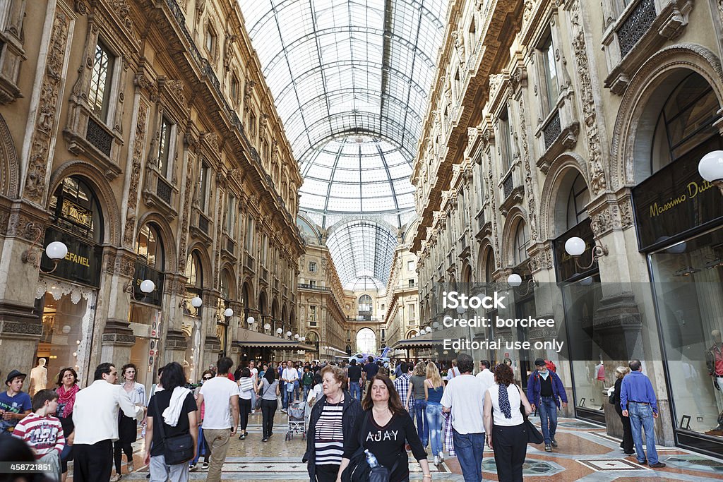 Galleria Vittorio Emanuele II - Photo de Milan libre de droits