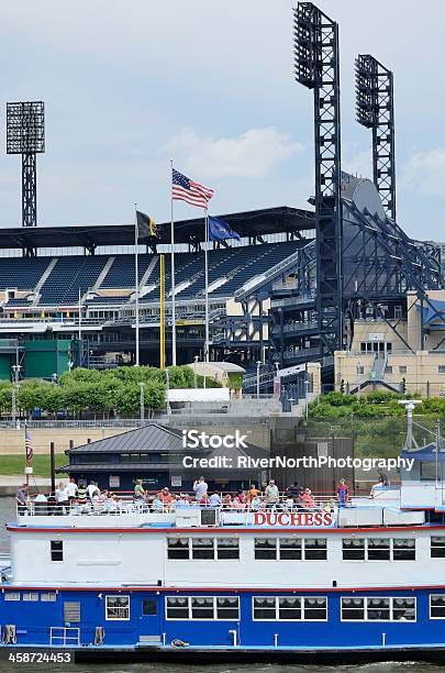 De Pittsburgh Riverfront Foto de stock y más banco de imágenes de Estadio PNC - Estadio PNC, Aire libre, Barco turístico