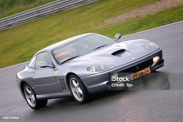 Ferrari 550 Maranello - zdjęcia stockowe i więcej obrazów Ferrari - Ferrari, Bez ludzi, Czepek