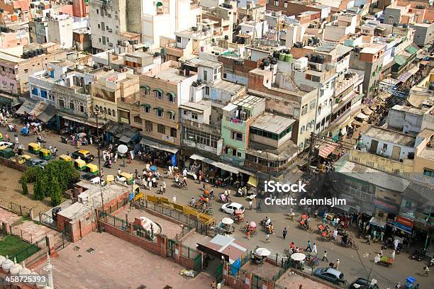にぎやかな通りライフ観光業者と Autorickshaws - インドのストックフォトや画像を多数ご用意 - インド, デリー, ニューデリー