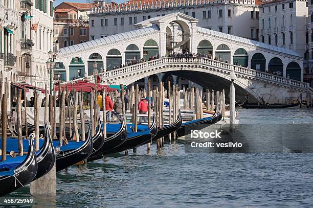 Солнцезащитные Очки Rialto — стоковые фотографии и другие картинки Арка - архитектурный элемент - Арка - архитектурный элемент, Аркада, Арочный мост