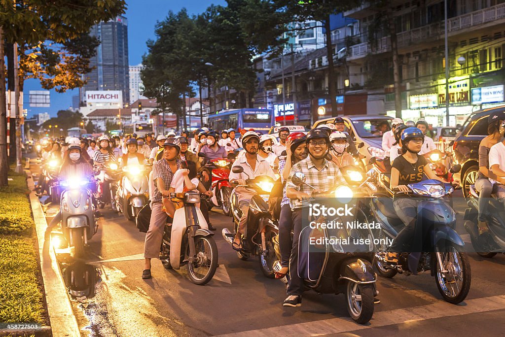 Verkehr in Vietnam - Lizenzfrei Abenddämmerung Stock-Foto